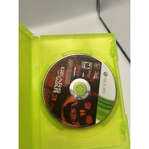 Gears Of War I, II, III Xbox 360 With Bonus Disc - Picture 12 of 16